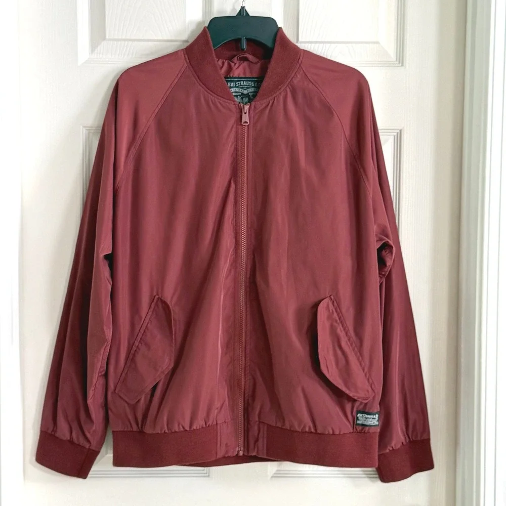Levis‎ Mens Lightweight Bomber Jacket Burgundy Red Size M Full Zip Raglan Sleeve